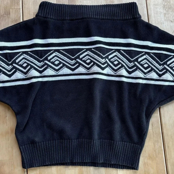 White House Black Market Alpaca Blend Off Shoulder Fuzzy Knit Womens Sweater S - Picture 13 of 13